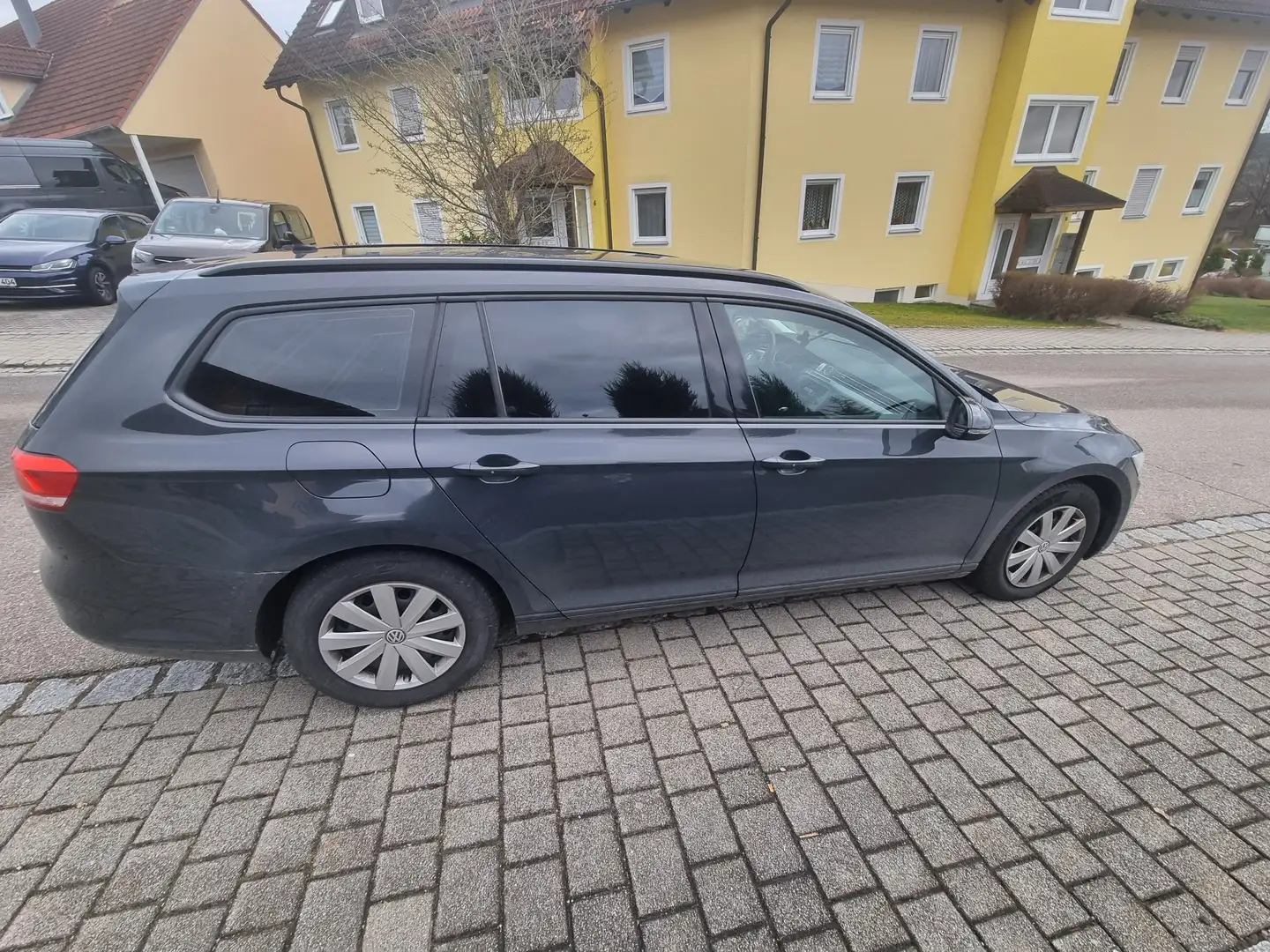 Volkswagen Passat Variant 2.0 TDI DSG (BlueMotion Technology) Trendline - 2