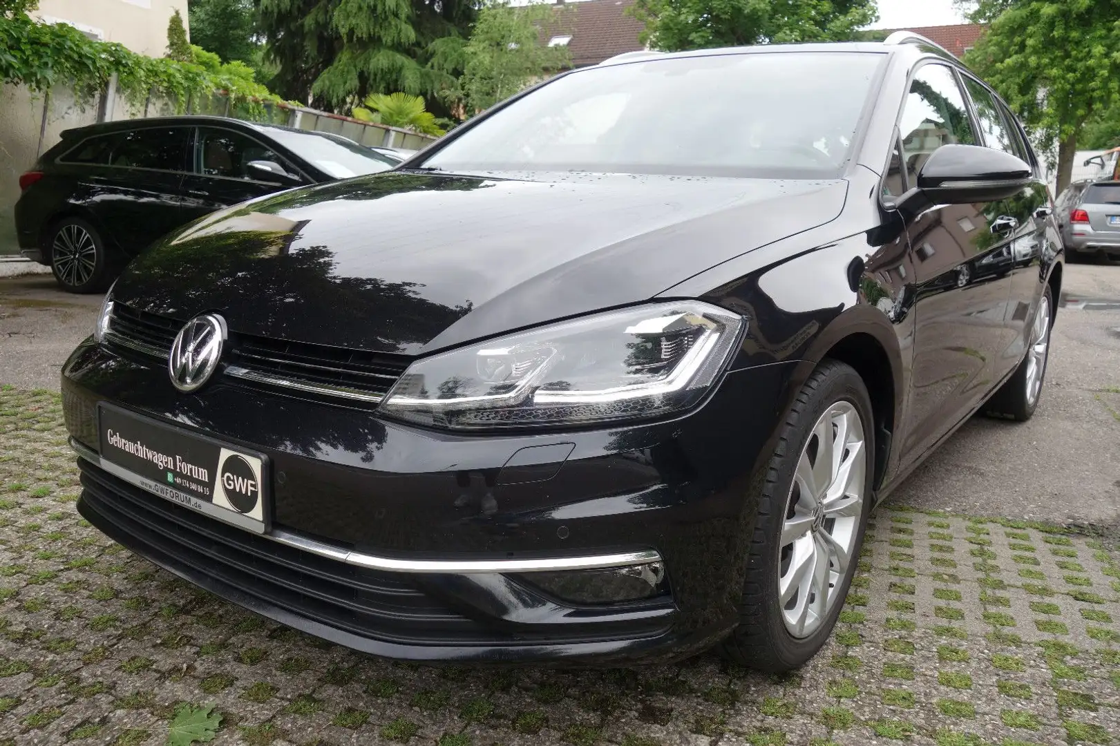 Volkswagen Golf VII Variant 2.0 TDI Highline - AHK | Navi Negro - 2