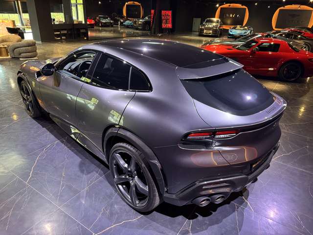 Ferrari Purosangue Carbon*1. Hand*unfallfrei*MwSt.