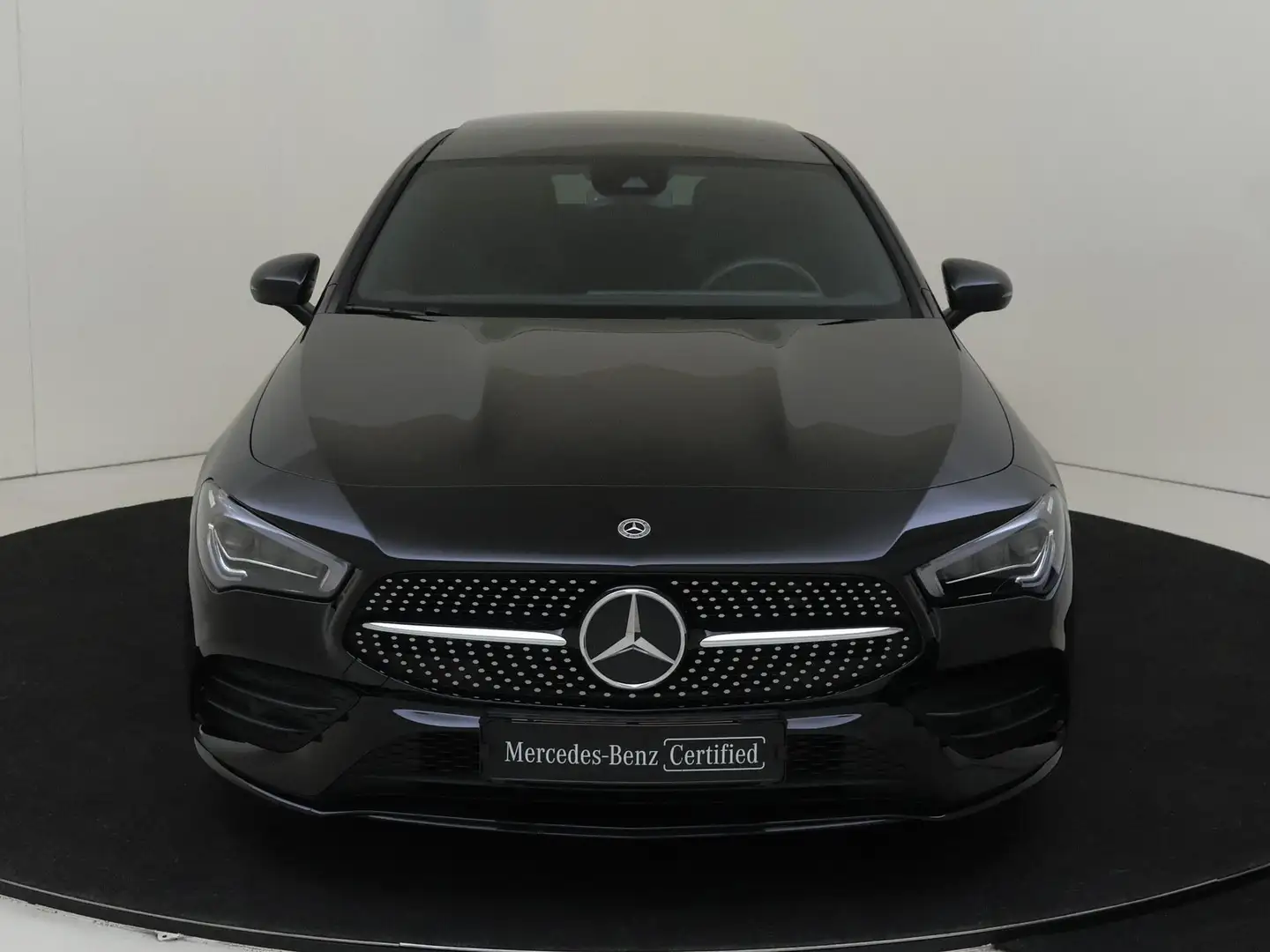Mercedes-Benz CLA 180 Business Solution AMG Panoramadak / Parkeercamera Zwart - 2