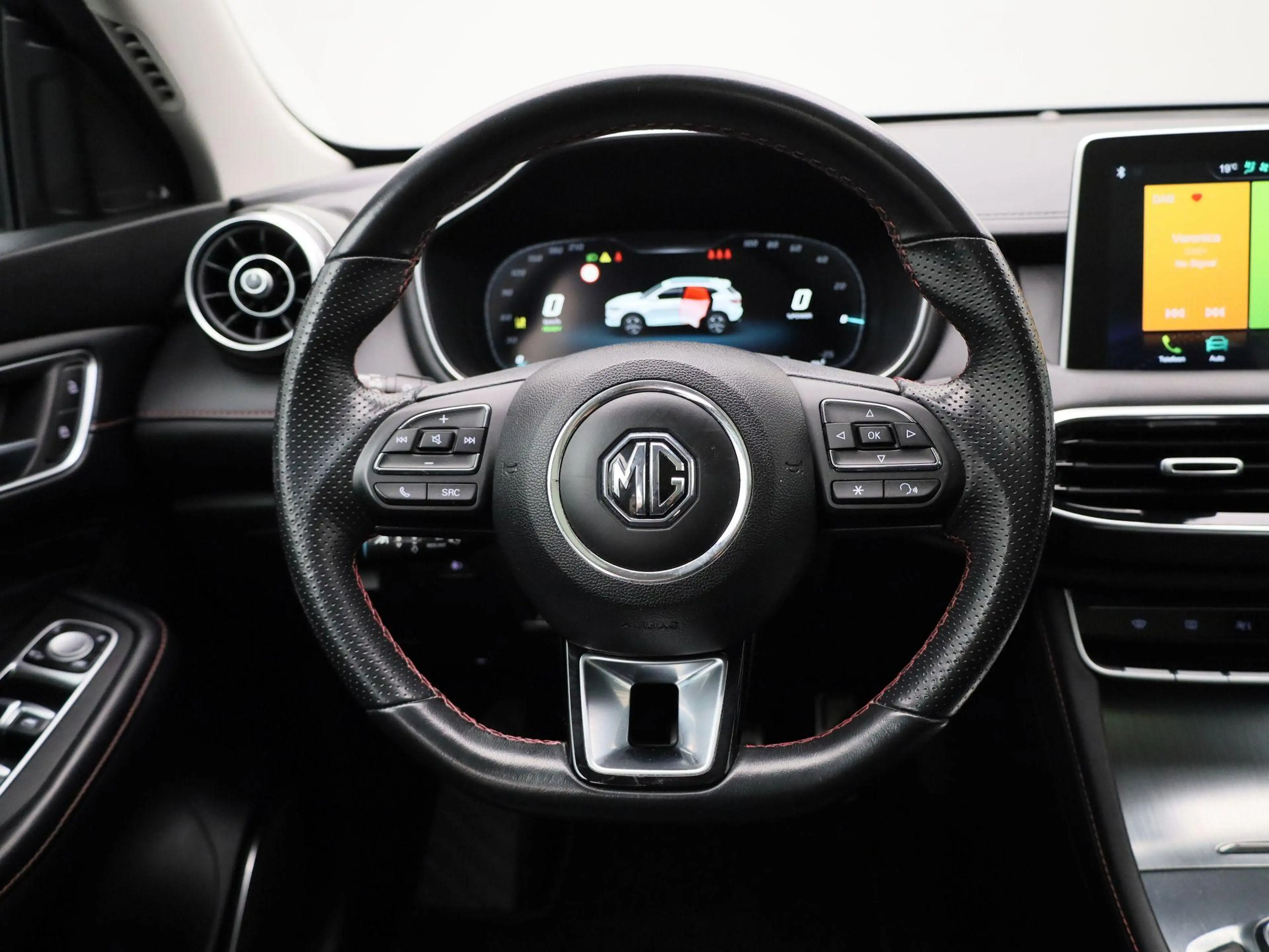 MG EHS 1.5 TGDI Luxury — photo 7