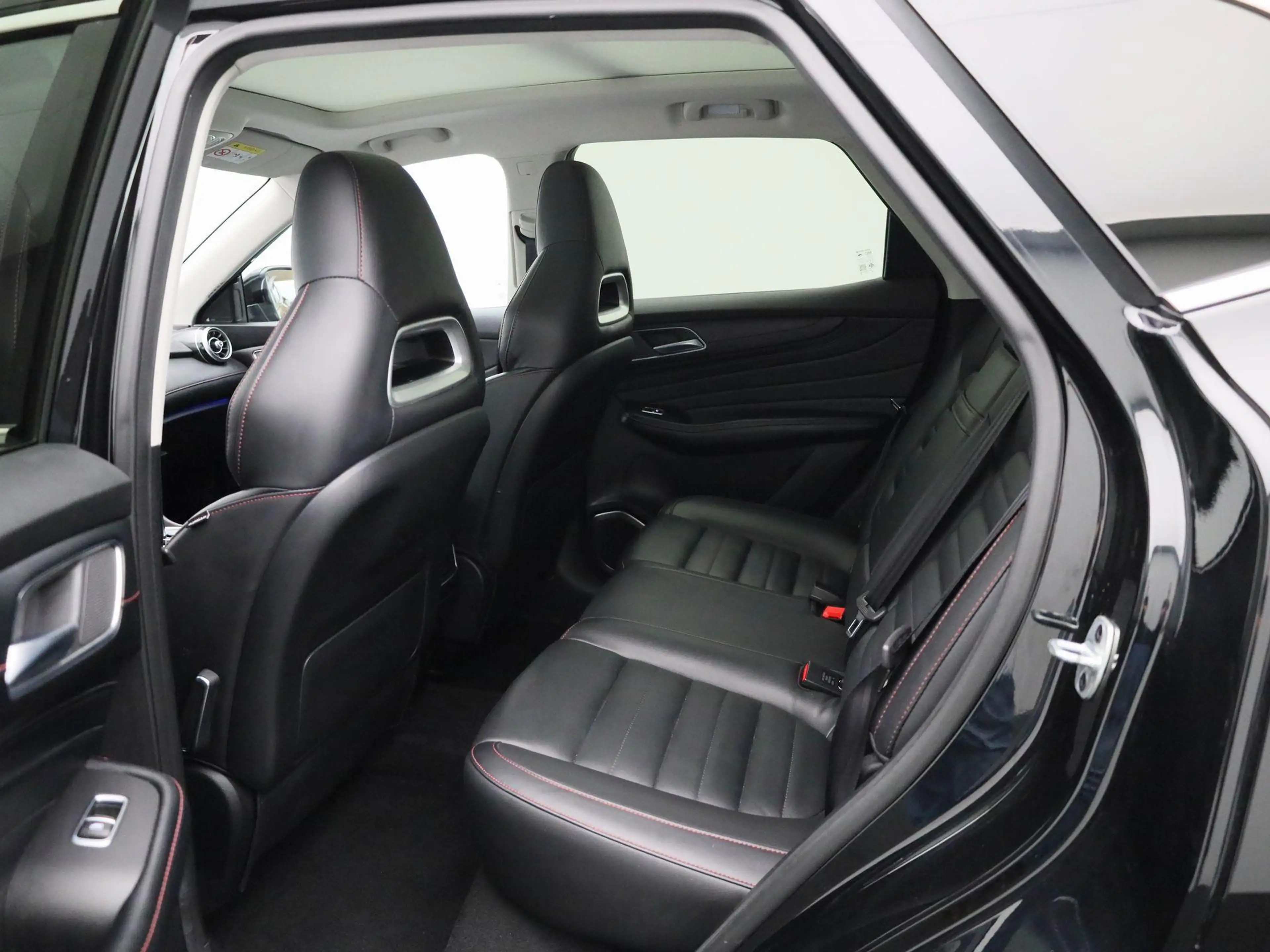 MG EHS 1.5 TGDI Luxury — photo 10
