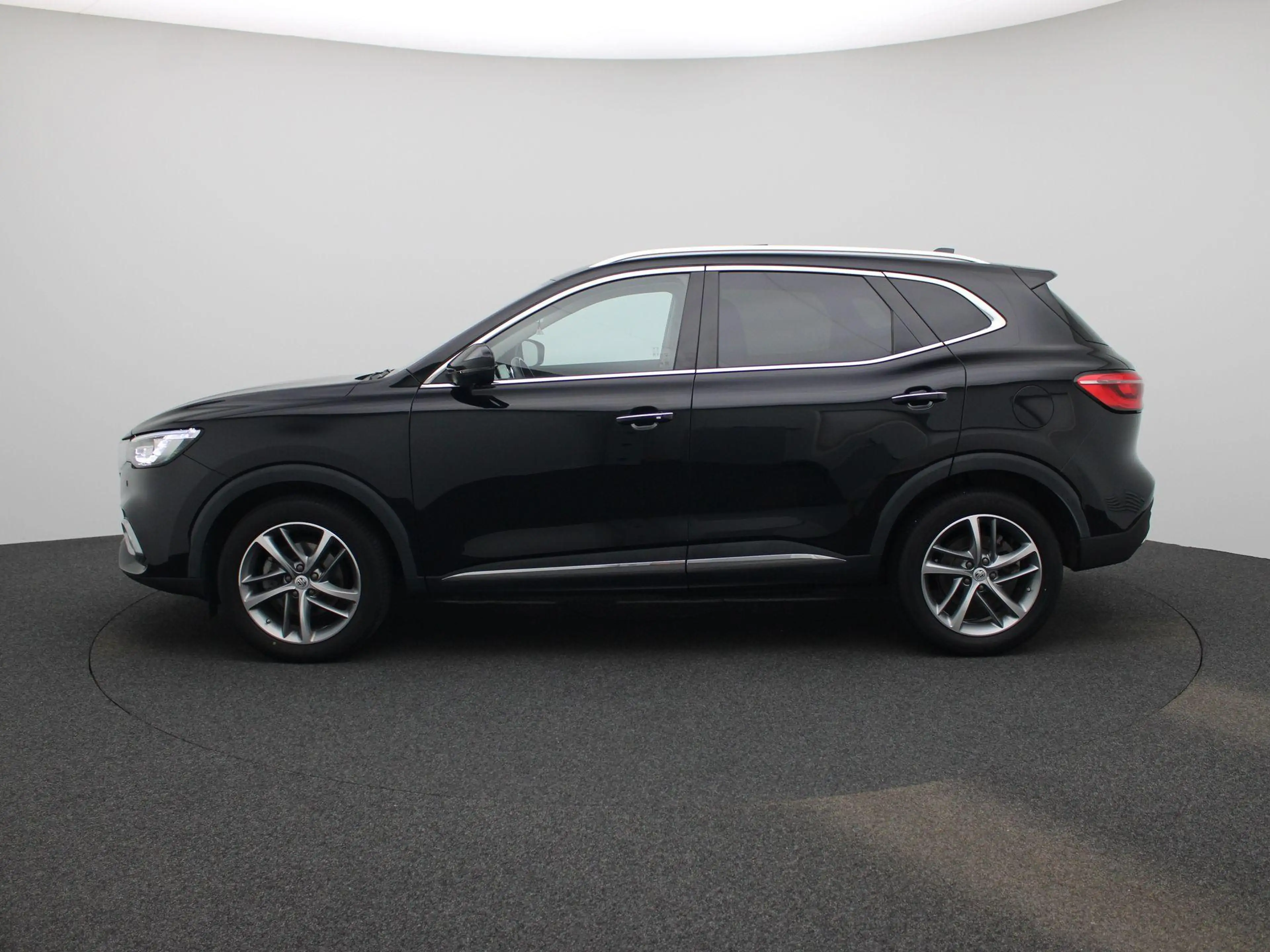 MG EHS 1.5 TGDI Luxury — photo 4