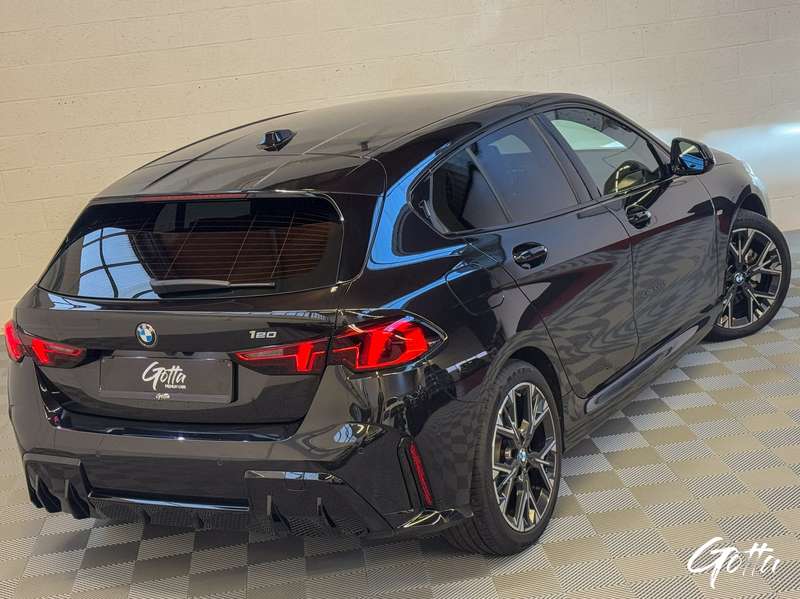 Photo du véhicule BMW 120