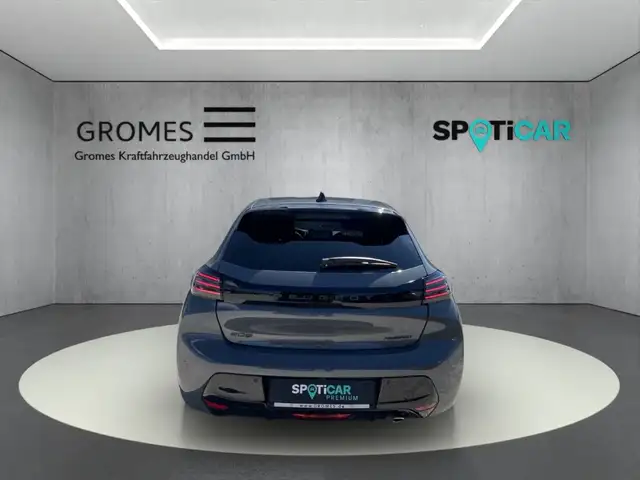 Peugeot 208 view 4