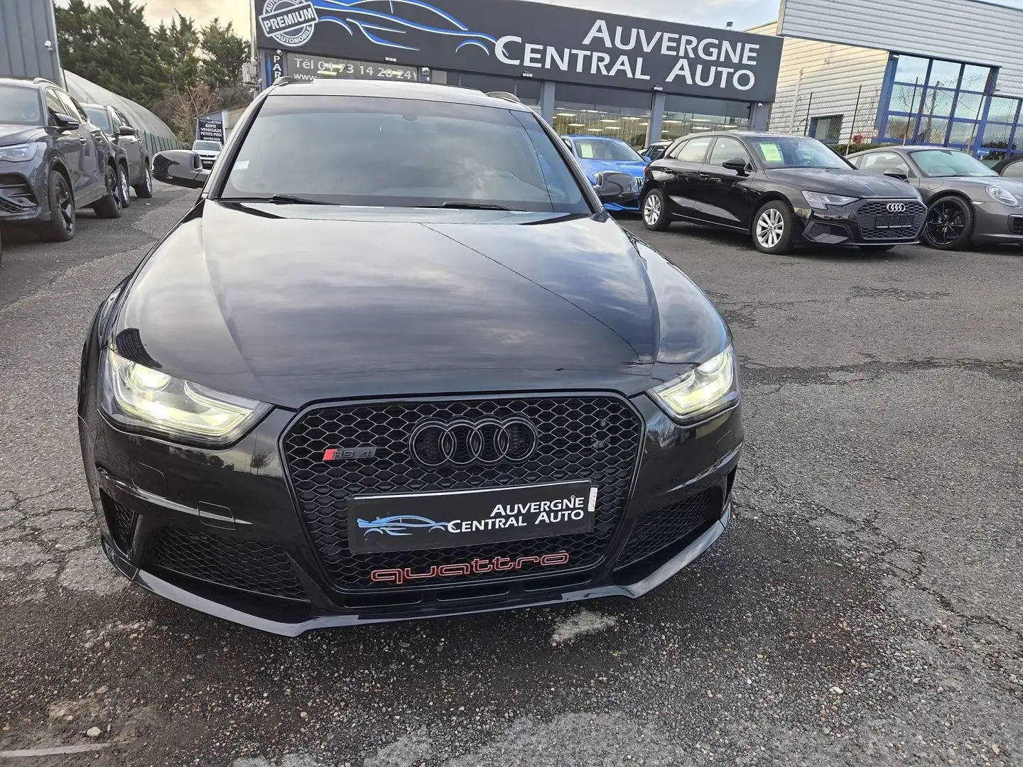 Audi RS4 4.2 V8 FSI 450CH QUATTRO S TRONIC 7 Zwart - 2