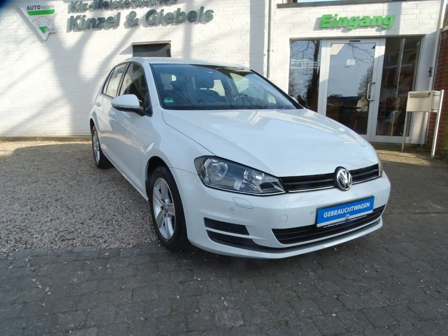 Volkswagen Golf VII Lim. Comfortline  PDC Klima Weiß - 1