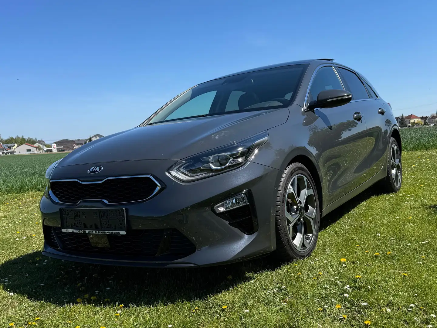 Kia Ceed / cee'd RARITÄT Ceed Platin 1,4 TGDI mit Vollausstatung Grau - 1