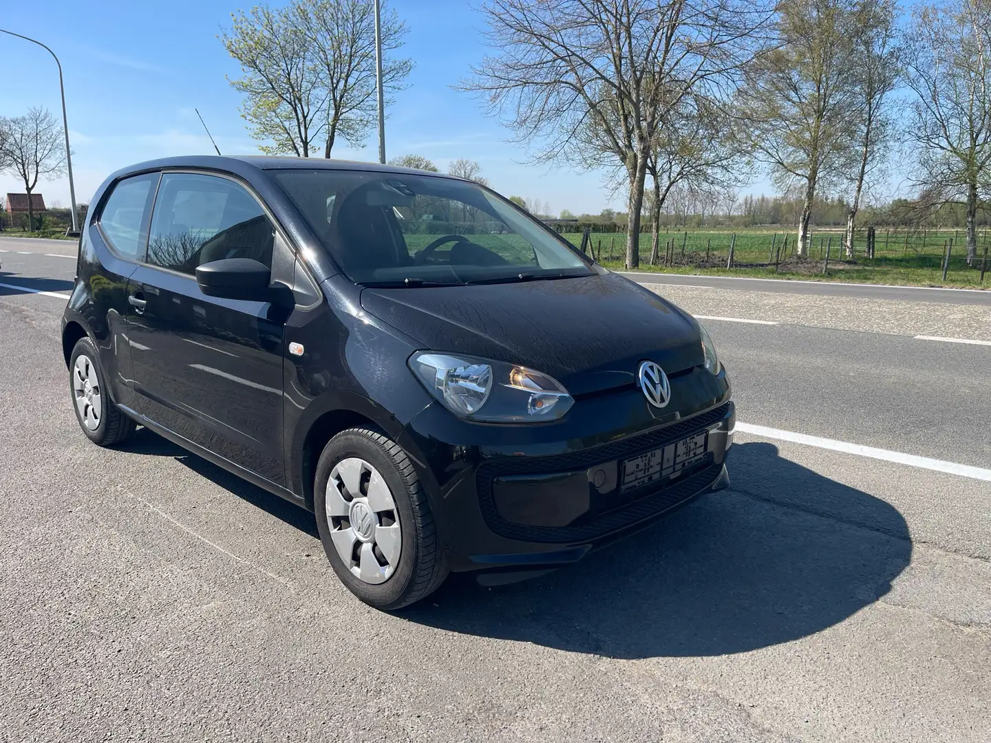 Volkswagen up! 1.0i Benzine ,Airco, Noir - 2