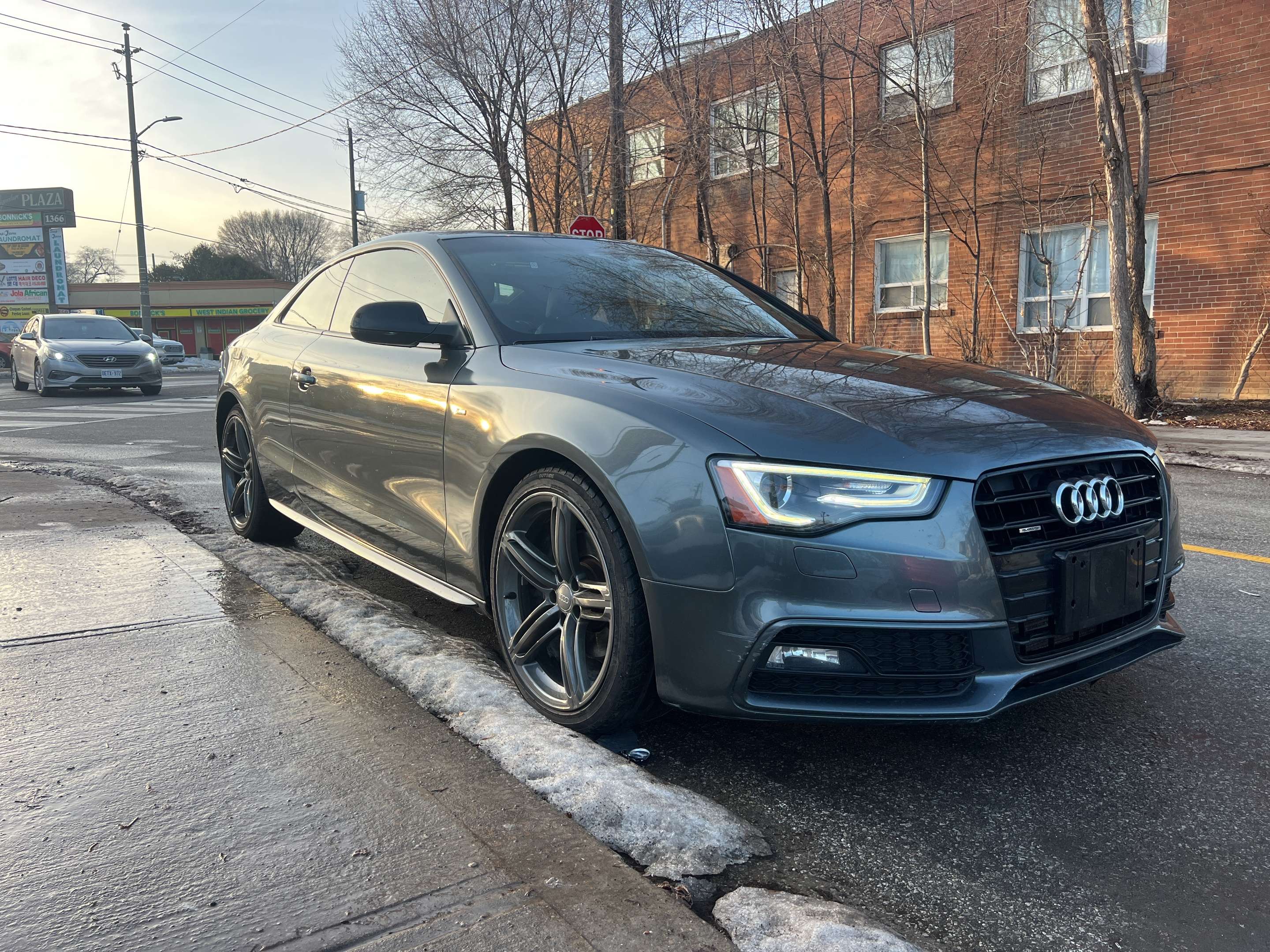 2013 Audi A5 2dr Cpe Auto alt 3