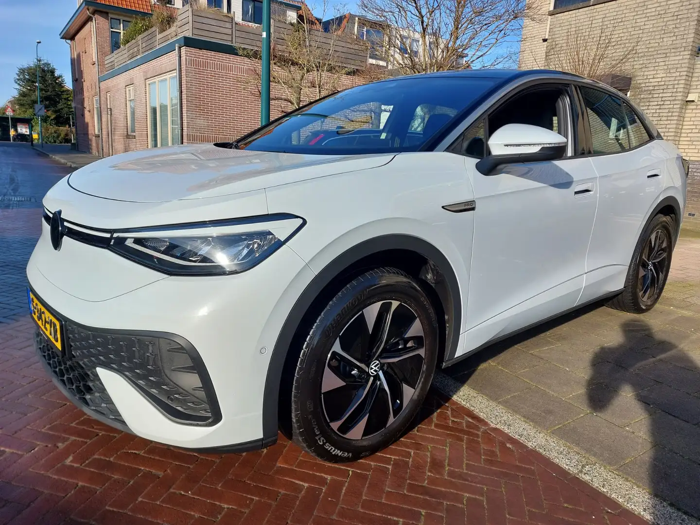 Volkswagen ID.5 Pro 77 kWh Wit - 1