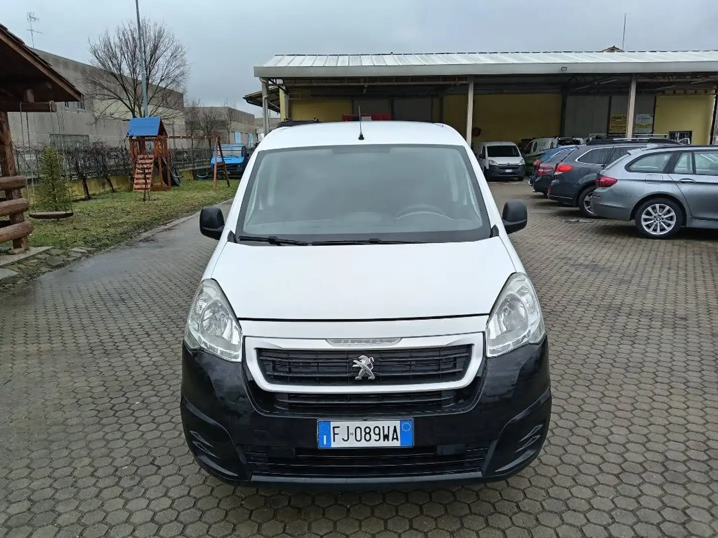 Peugeot Partner 1.6 bluehdi 100cv L1 Prem.(comf.)3p.ti E6 Weiß - 2