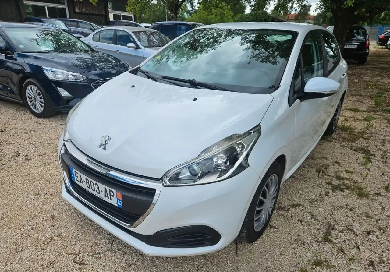 Peugeot 208 1.6 hdi 75 cv garantie revise