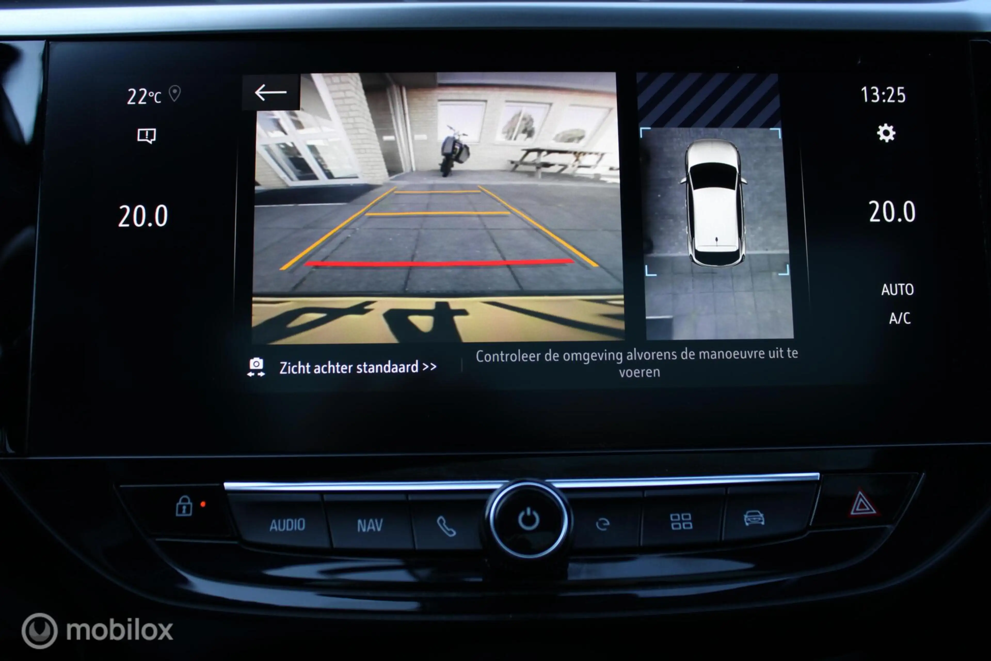 Opel Corsa-e Ultimate 50 kWh, Panoramadak, Sportstoelen, Zwart — photo 12