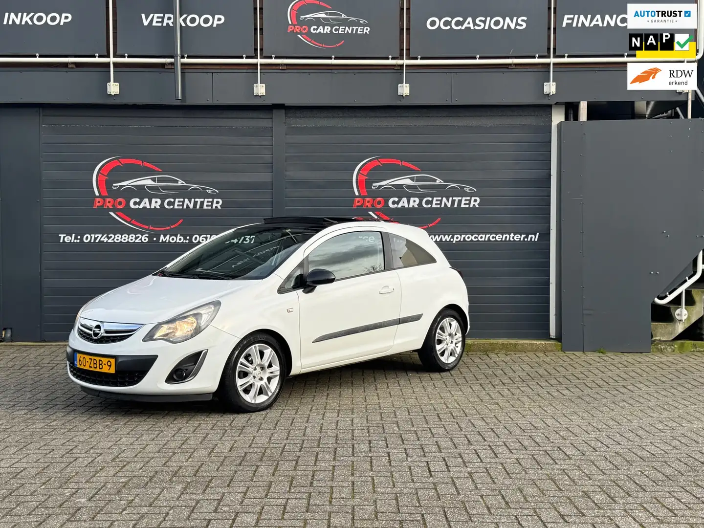 Opel Corsa 1.4-16V Cosmo CRUISE|AIRCO|PANO|EL.RAMEN|LMV|NAP Weiß - 1