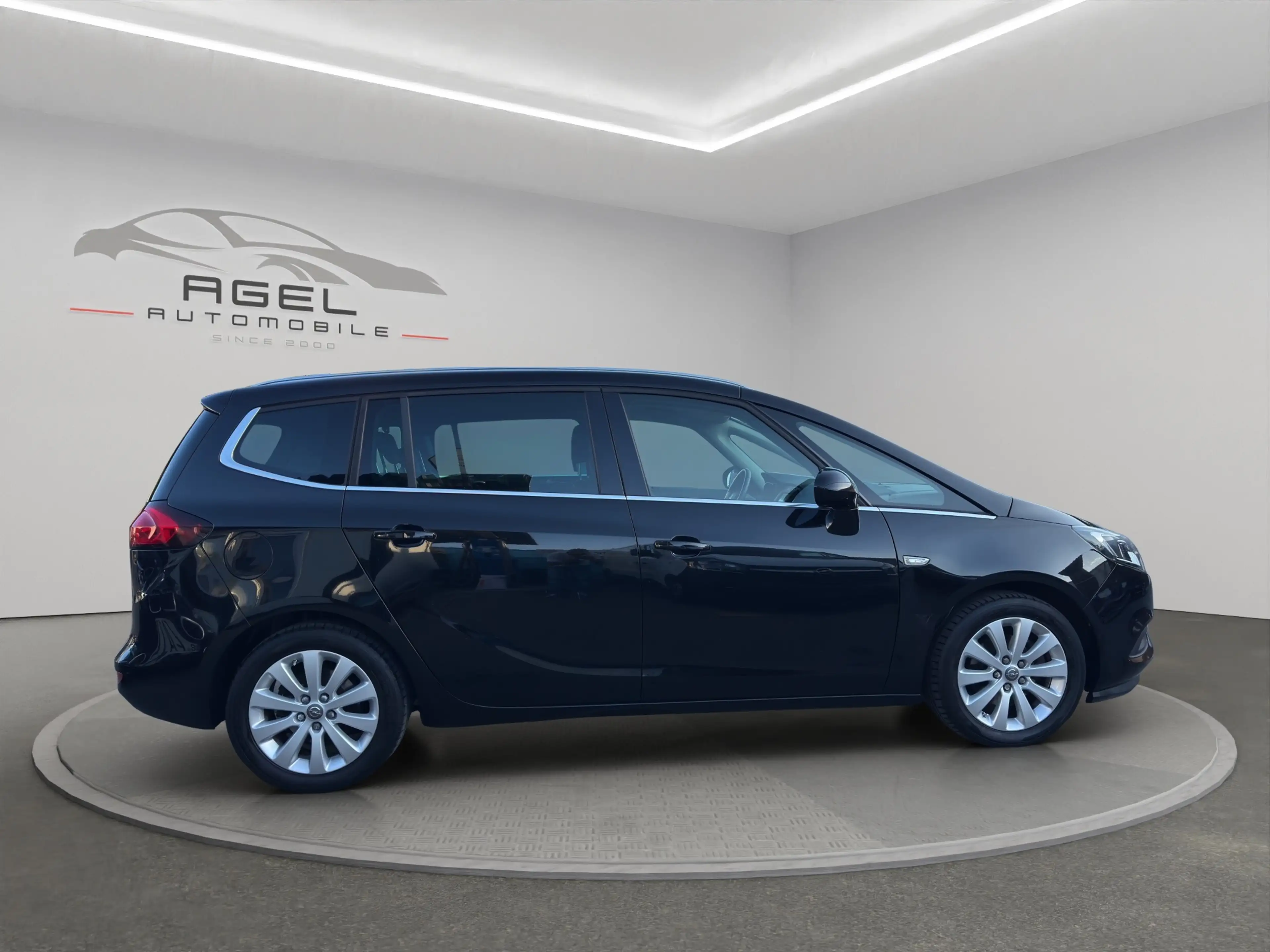 Opel Zafira Business Innovation — photo 4