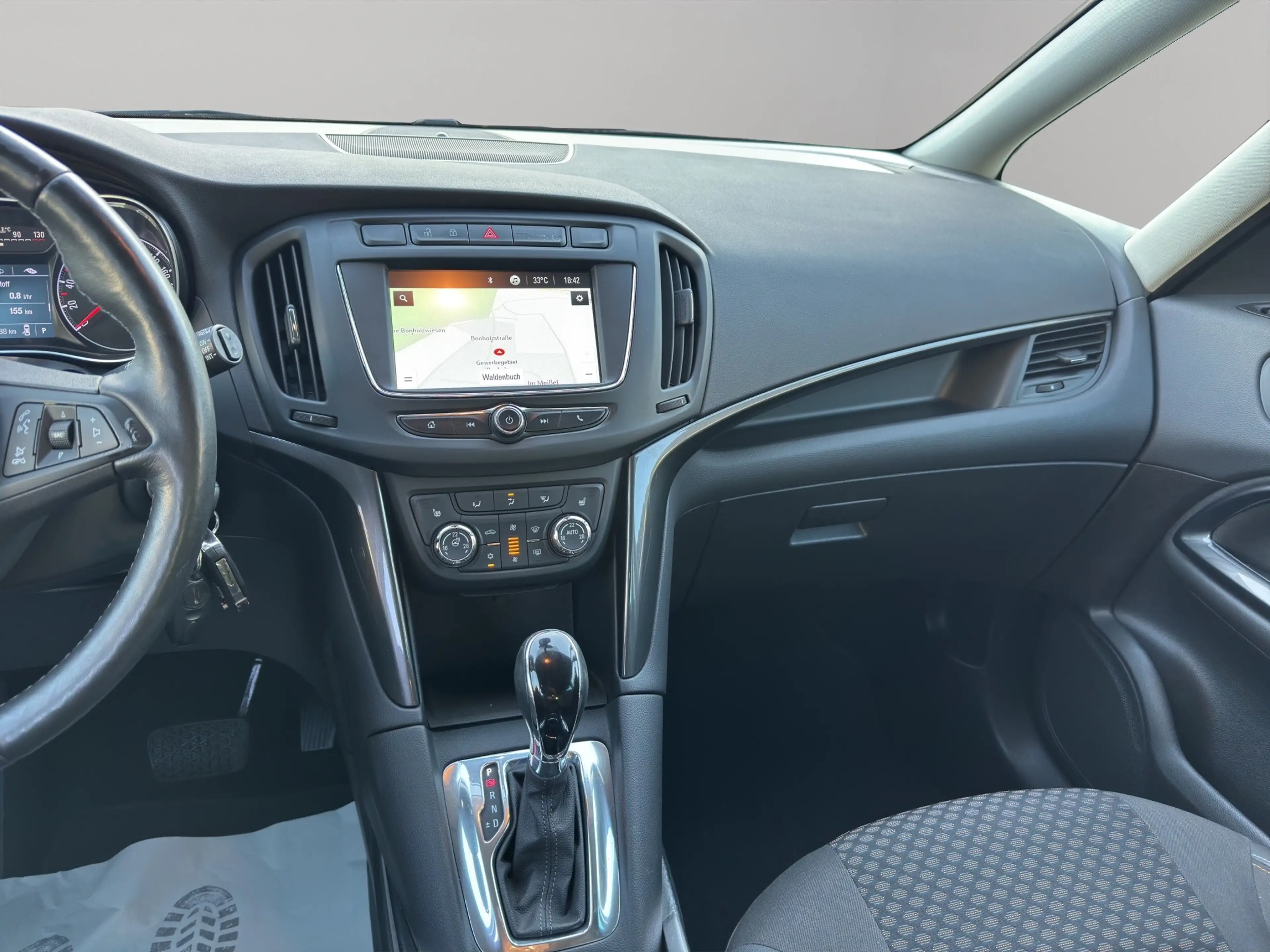 Opel Zafira Business Innovation — photo 11