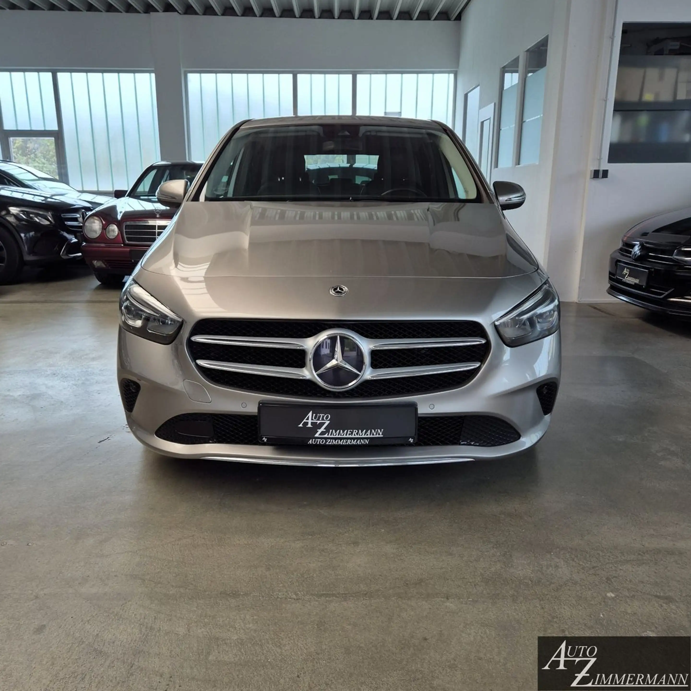 Mercedes-Benz B 200 d Automatik Style Navi*Kamera*Leder*AHK*LED — photo 2