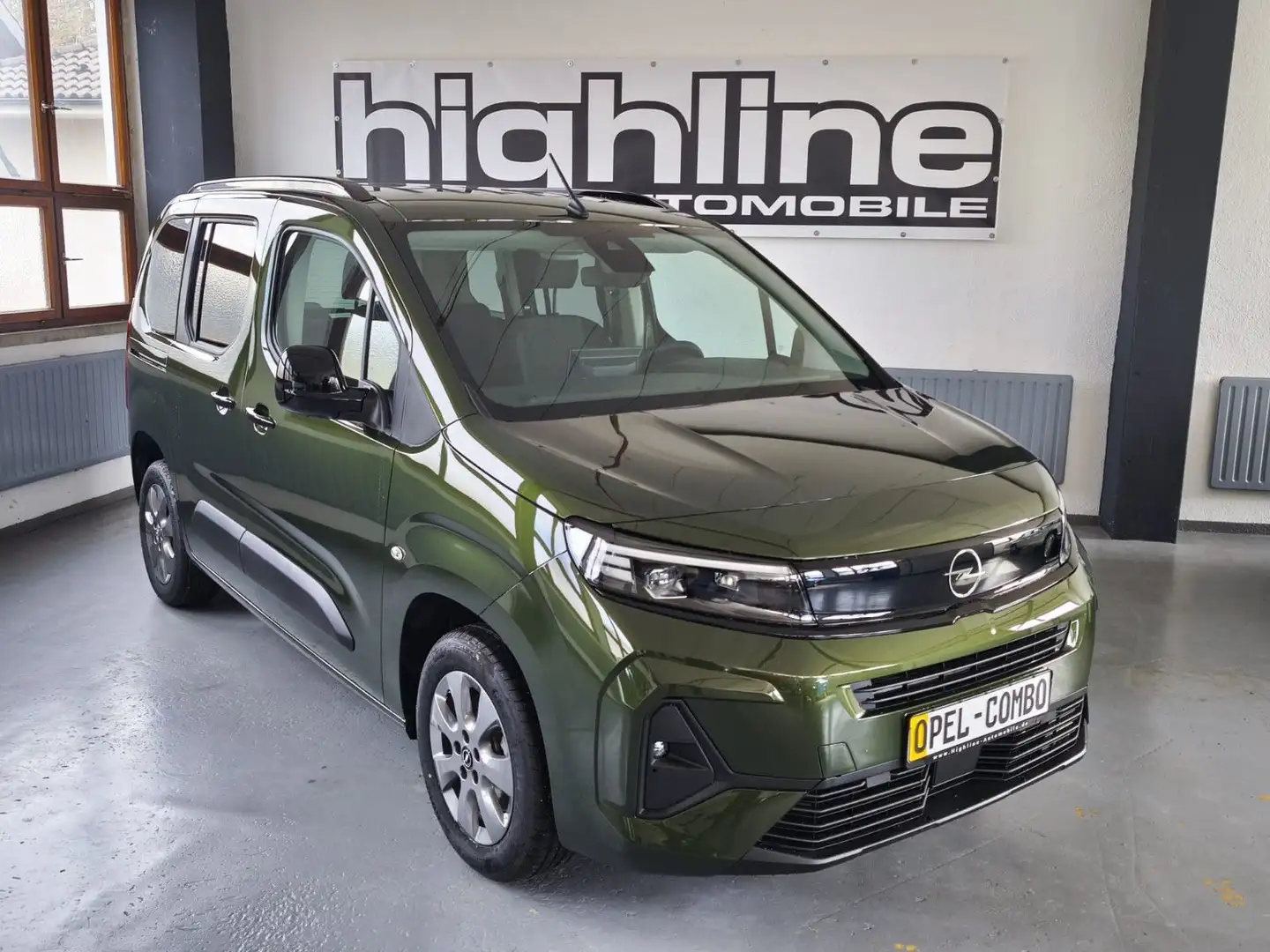Opel Combo Life Edition-Style-LED,RFK,ALU,5 Sitze,M1 Grün - 1