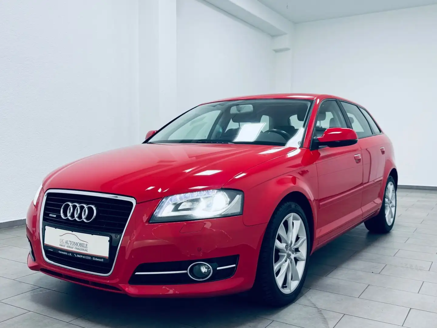 Audi A3 Sportback 1.8 TFSI Ambition quattro Rouge - 1