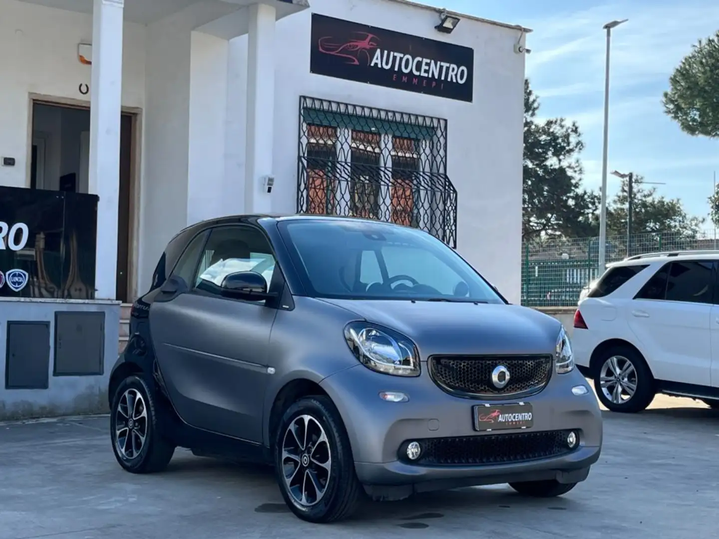 smart forTwo 70 1.0 twinamic Passion Gris - 1