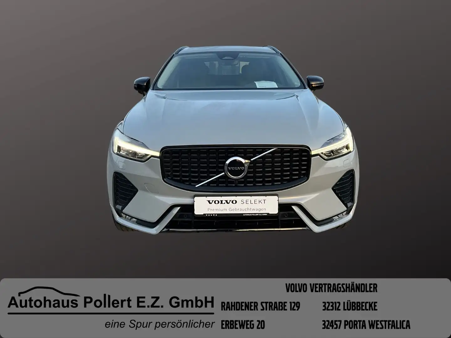 Volvo XC60 B4 Plus Dark AWD Grau - 2