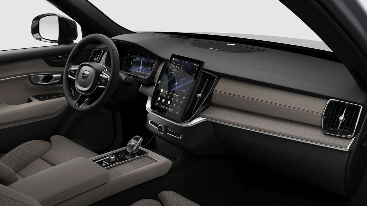 2026 Volvo XC90 Ultra 7-Seater (Dark Theme) Air Suspension | Rear thumb 10