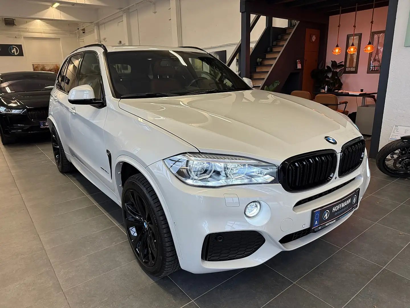 BMW X5 PHEV xDrive40e Österreich-Paket Aut. Vollaussta... Weiß - 1