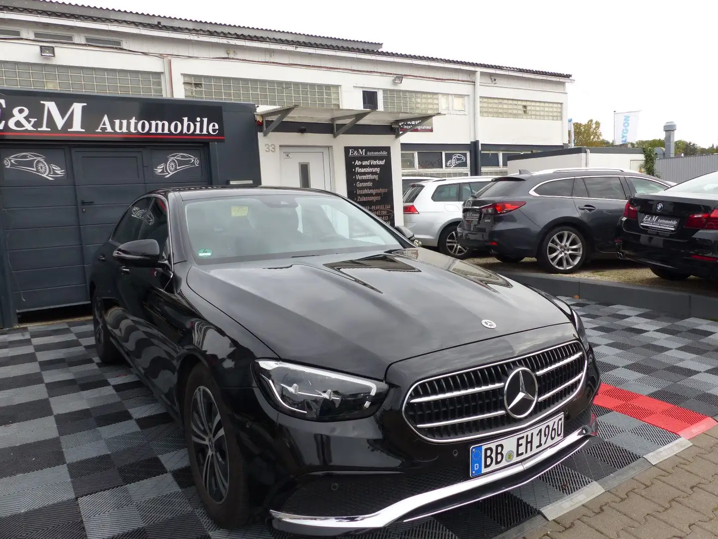 Mercedes-Benz E 220 d Automatik*AVANDGARDE*ORG 23.573KM*KAMERA Noir - 2