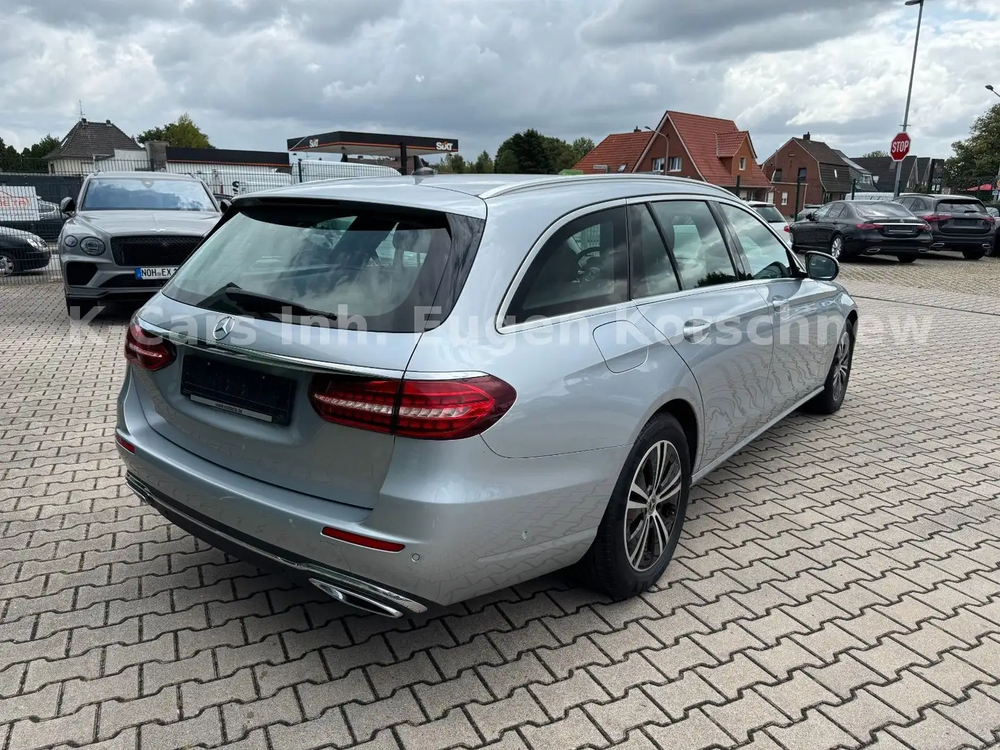 Mercedes-Benz E 220 E220d Avantgarde*Kam*Sport*TotWinkel*WideScreen Silber - 2