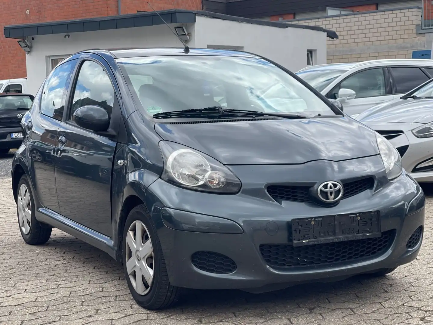 Toyota Aygo AYGO City Autom. | Klima | E.Fenster Сірий - 1
