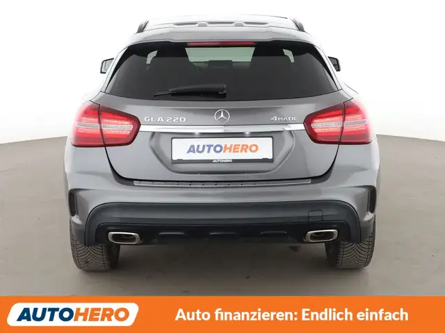 Mercedes-Benz Gla view 5