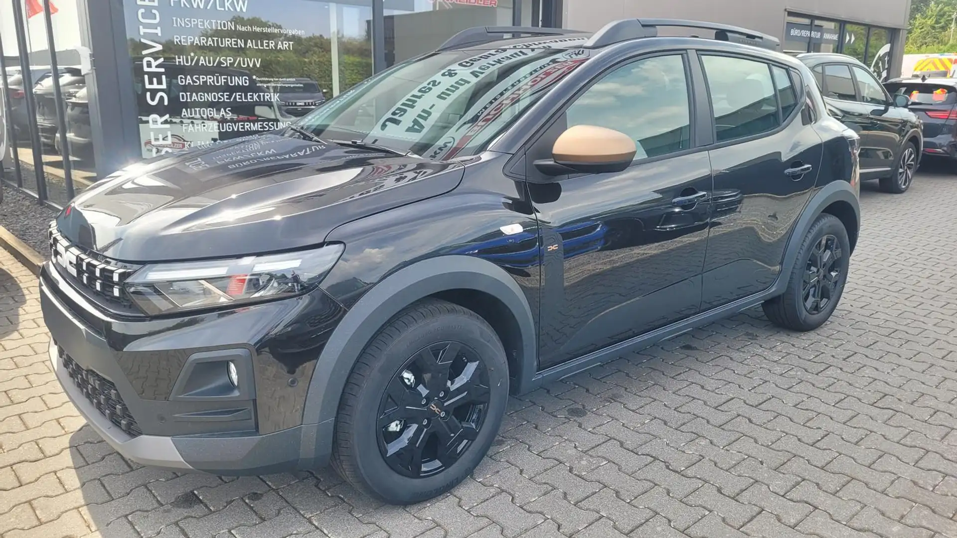 Dacia Sandero Stepway Expression Step 2026 ECO-G 120AT Extrem... Schwarz - 1