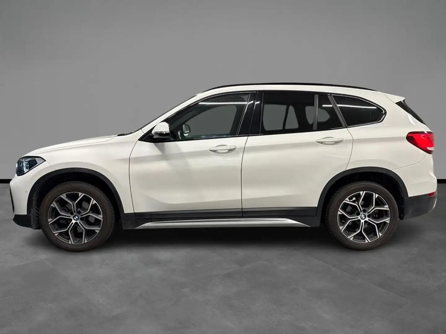 BMW X1 sdrive18d xLine Plus auto Weiß - 2