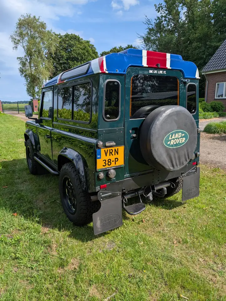 Land Rover Defender MPI 2.0l 4 cilinder benzine, foto 2