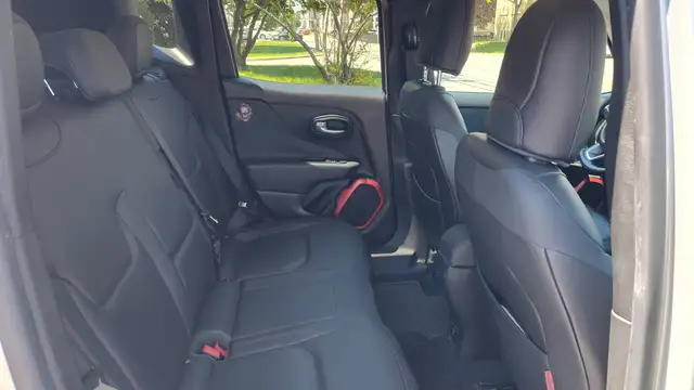Jeep Renegade 2015 — photo 5