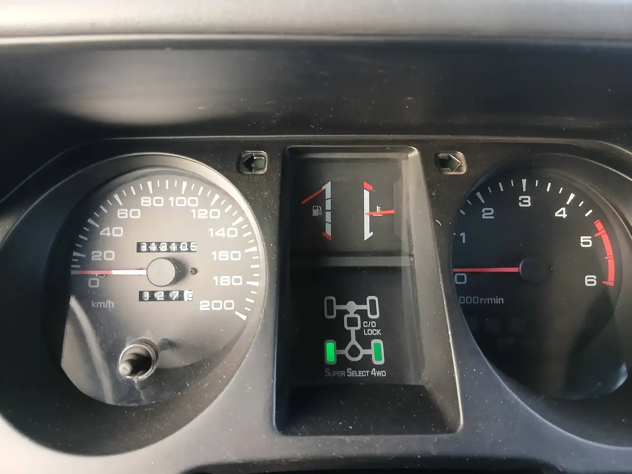 Mitsubishi Pajero 2.8 GLS High Roof, foto 7