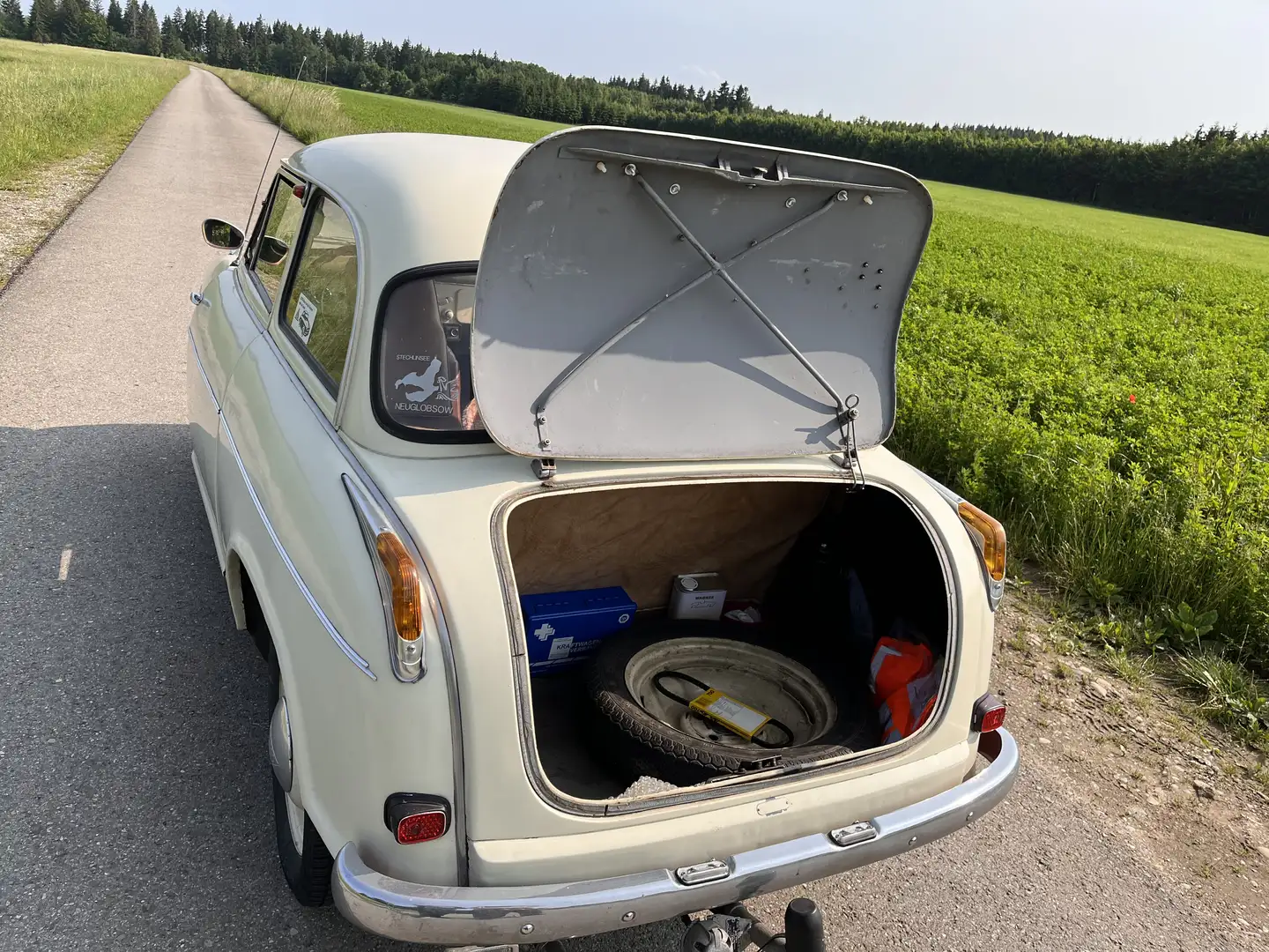 Borgward LLoyd Alexander 600 LP Weiß - 1