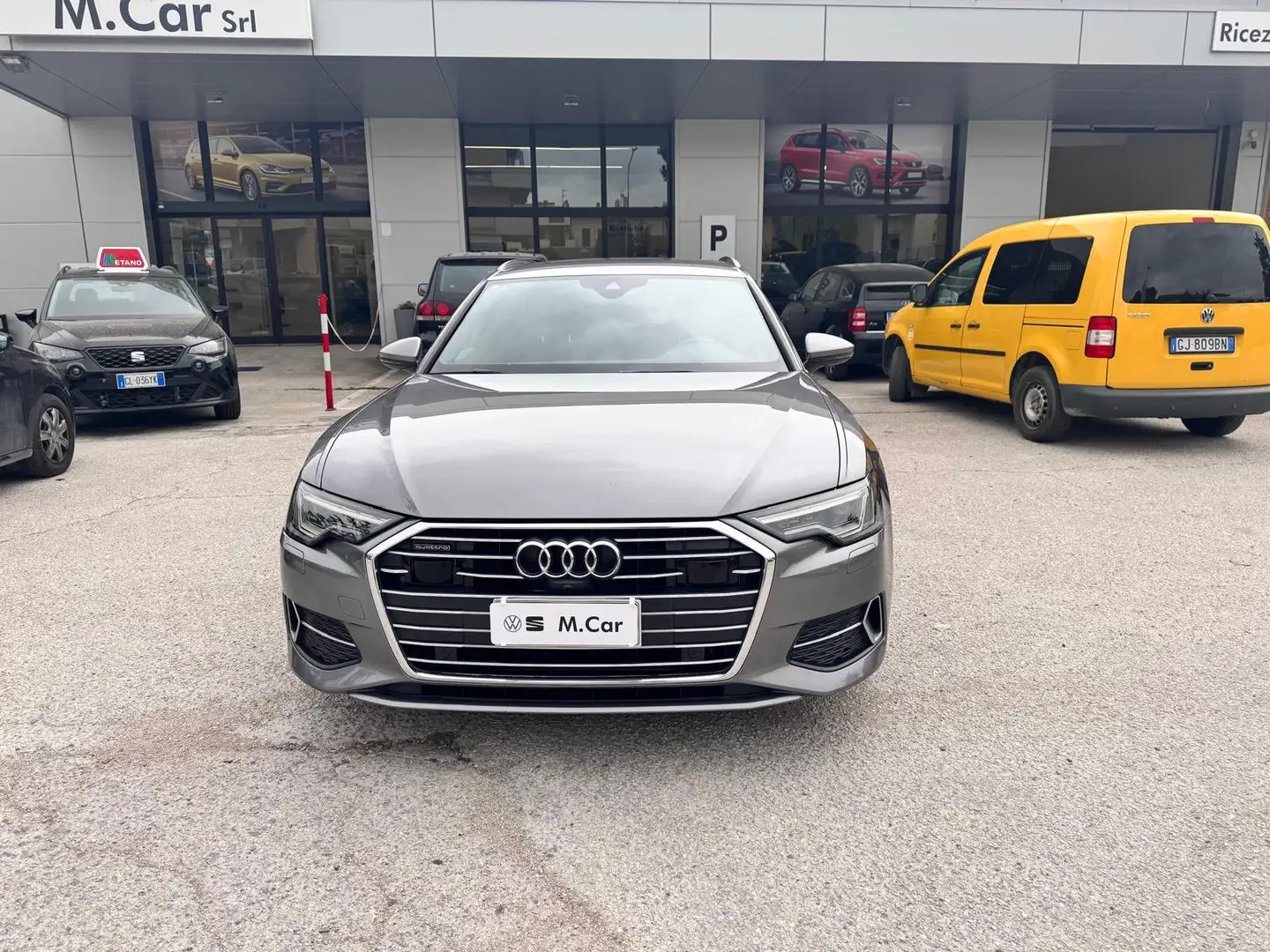 Audi A6 A6 Avant 40 2.0 tdi  s-tronic Grigio - 2