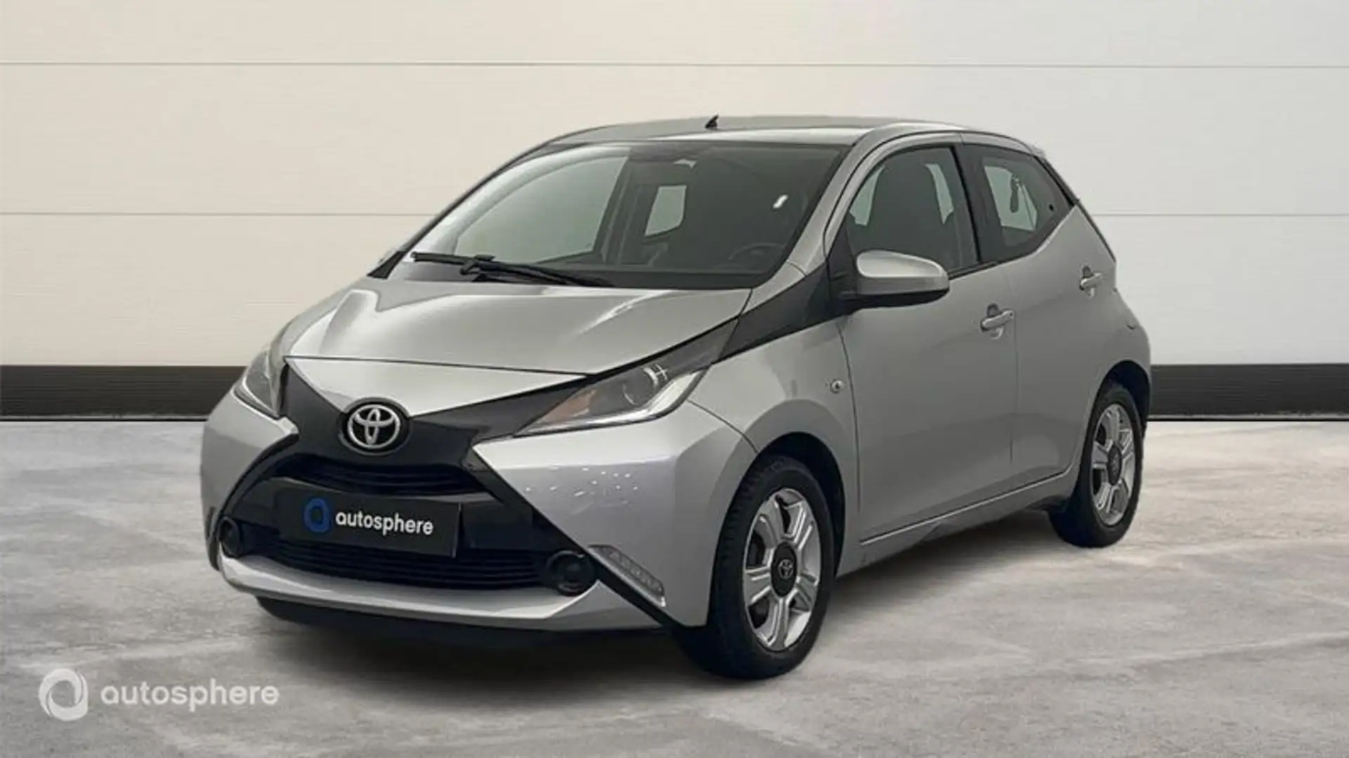 Toyota Aygo 1.0 VVT-i 69ch x-play 5p - 1