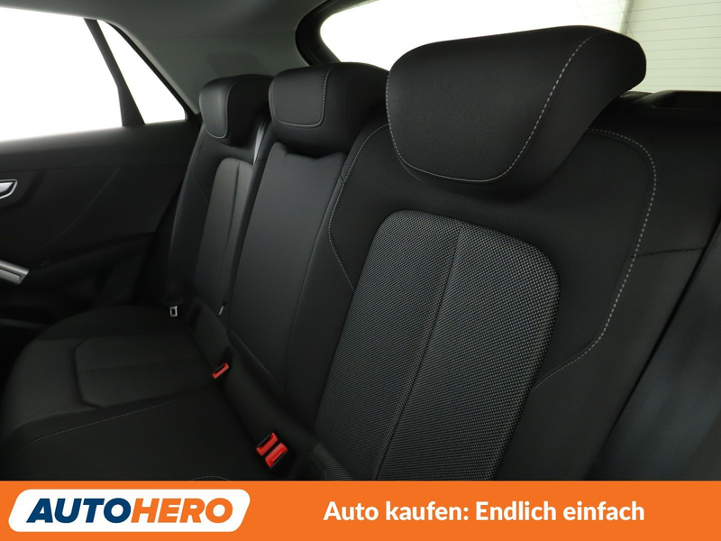 Audi Q2 40 TFSI quattro Aut.*LED*TEMP*CAM*PDC*SHZ*ALU* — photo 14
