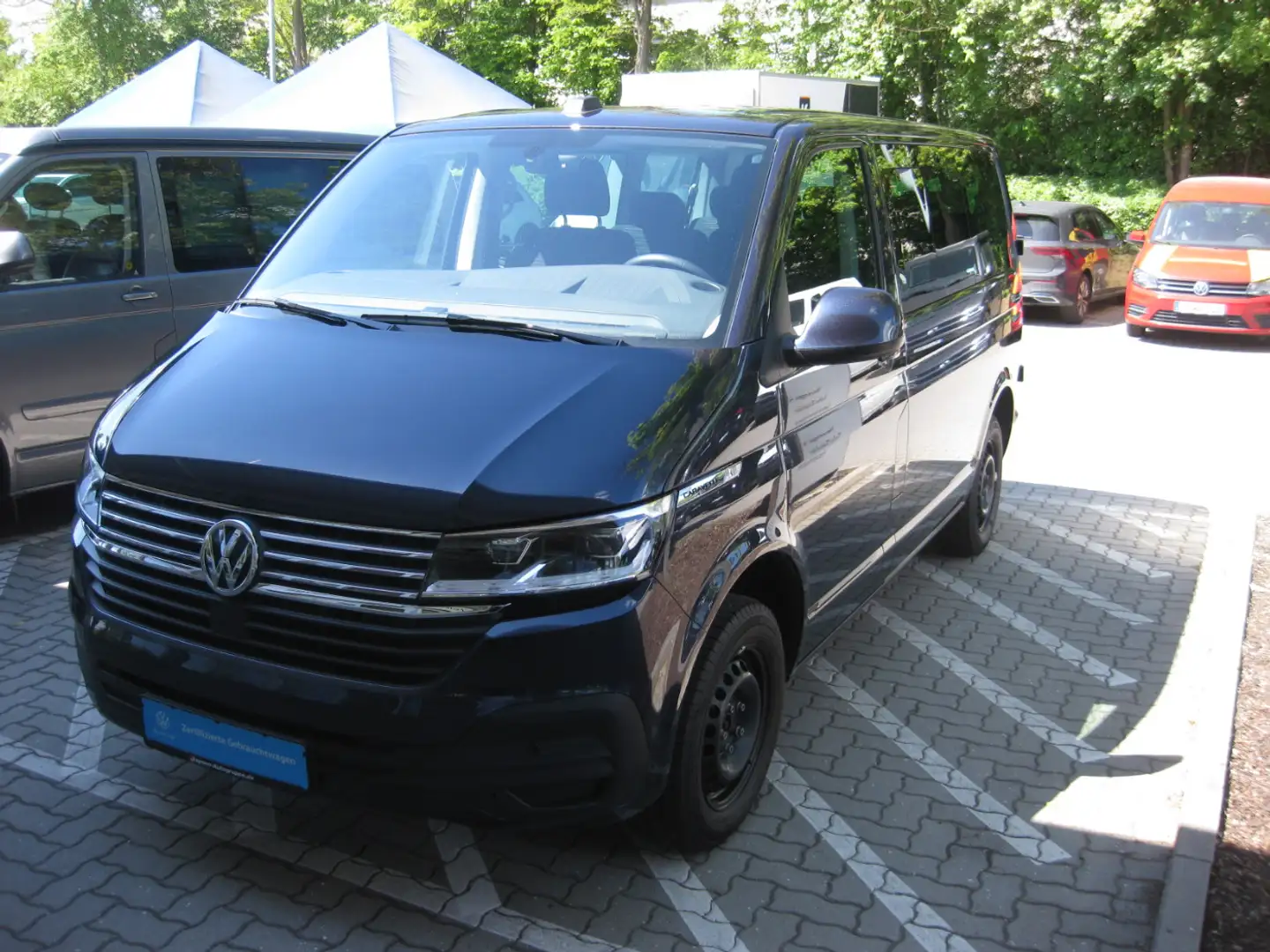 Volkswagen T6.1 Caravelle TDI DSG 8-Sitzer Albastru - 2