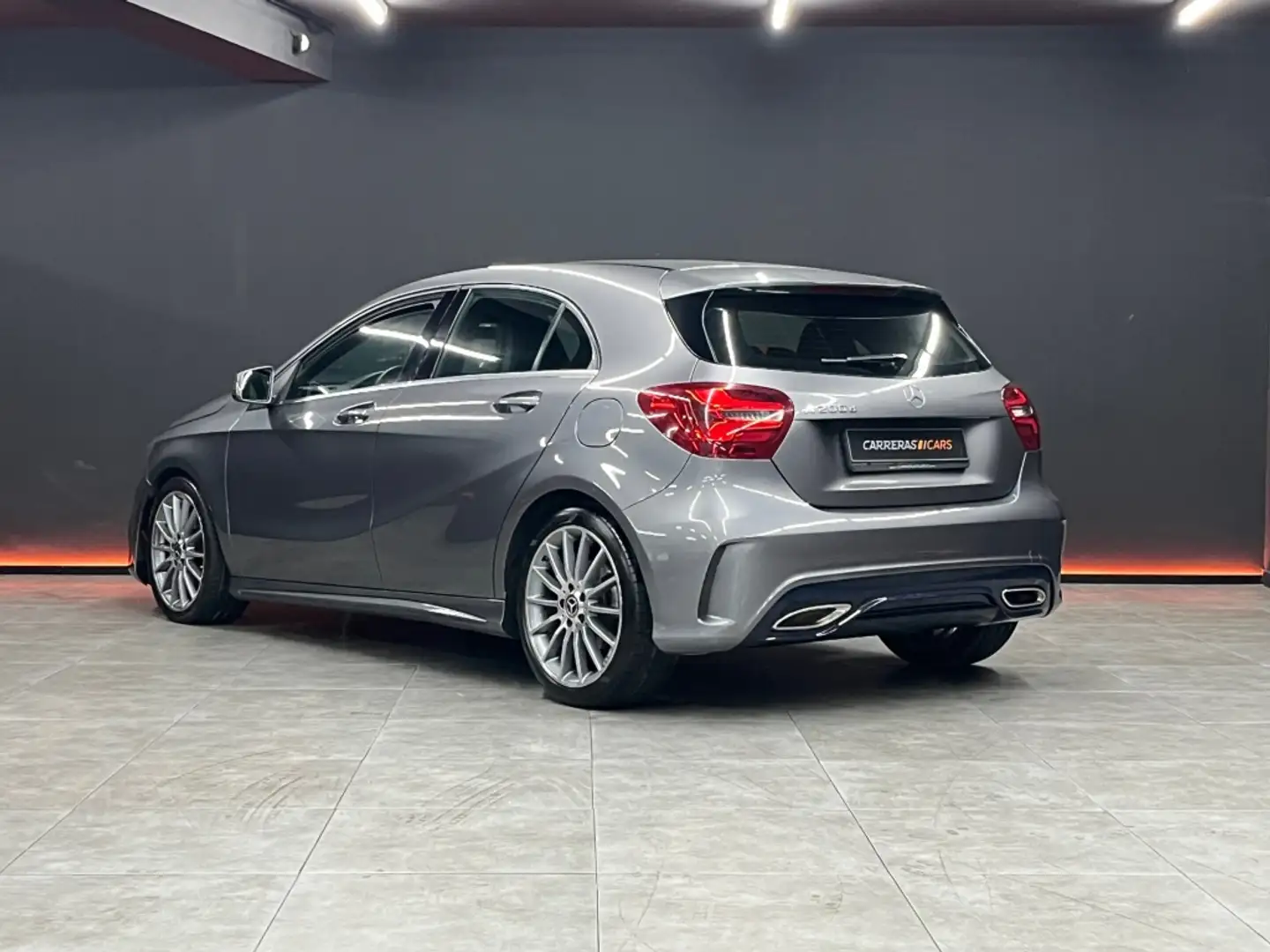 Mercedes-Benz A 200 200d 7G-DCT Gris - 2
