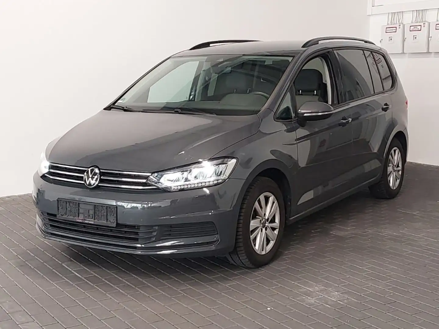 Volkswagen Touran Comfortline 7Sitz*AHK*Kamera*ACC*4xSHZ*17 Gri - 2