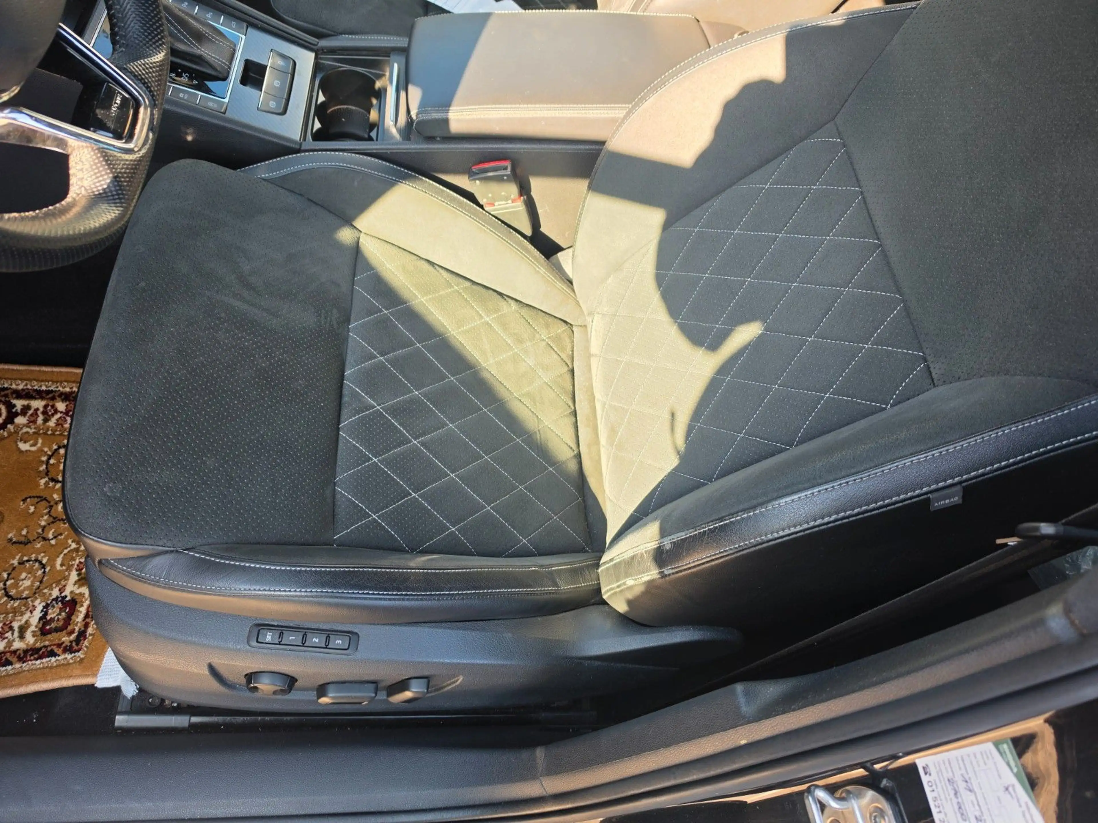 Skoda Superb Combi Sportline 4x4 — photo 13