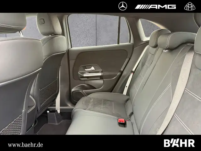 Mercedes-Benz Gla view 9