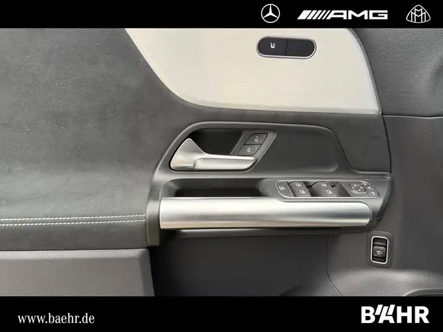 Mercedes-Benz Gla view 14