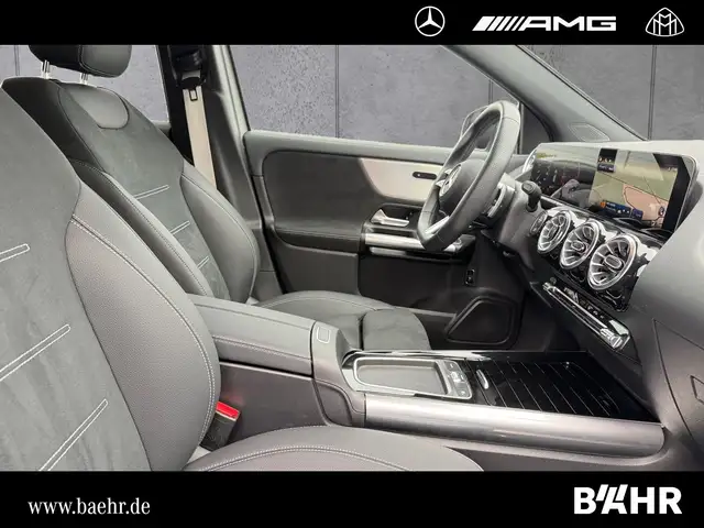 Mercedes-Benz Gla view 5