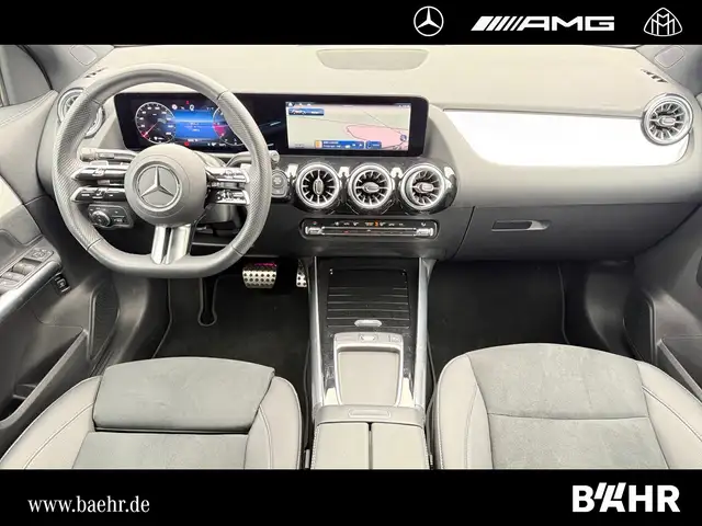 Mercedes-Benz Gla view 4