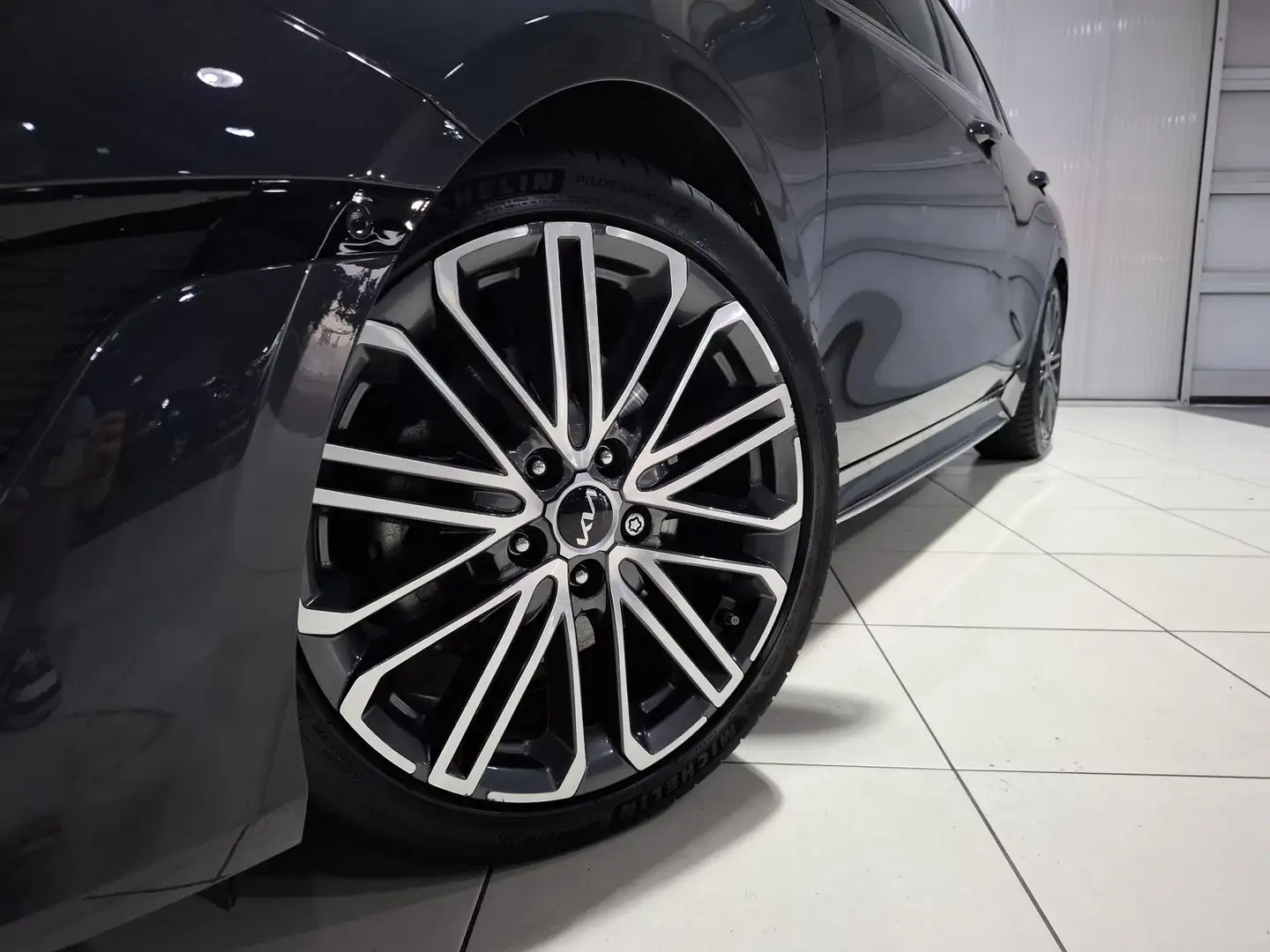 Kia ProCeed / pro_cee'd 1.5 T-GDi GT-PlusLine AUTOMAAT, Schuifdak, elektr Grijs - 2